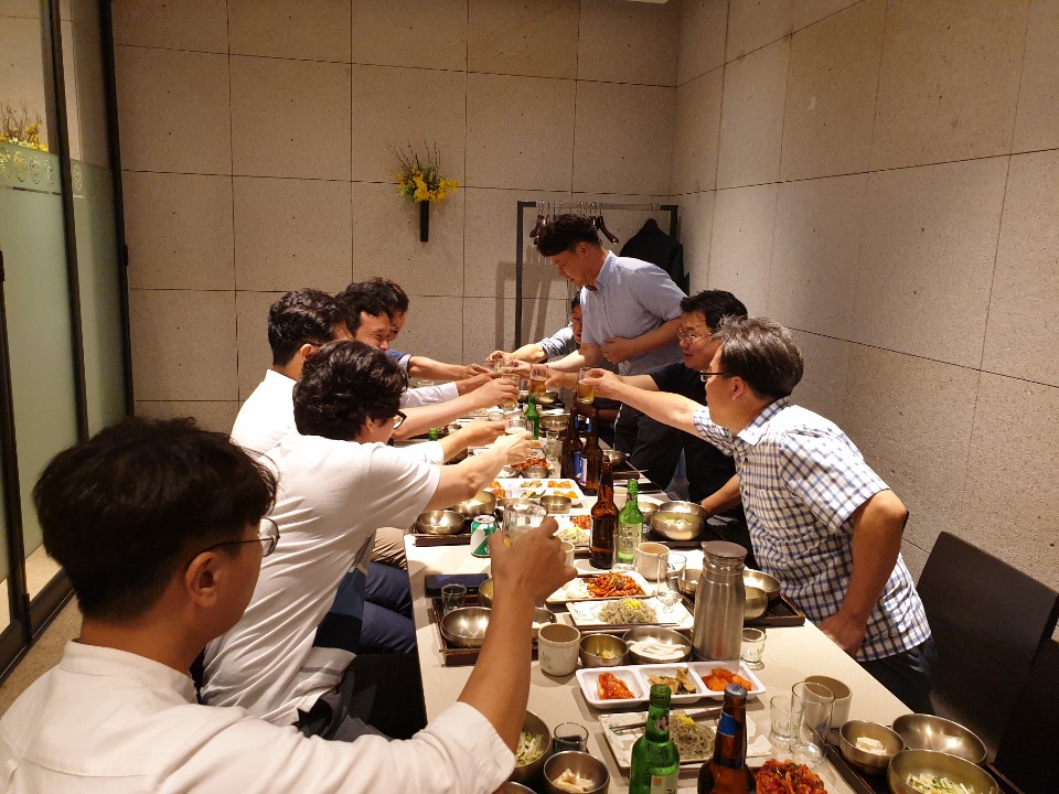 이사간담회 2.jpg